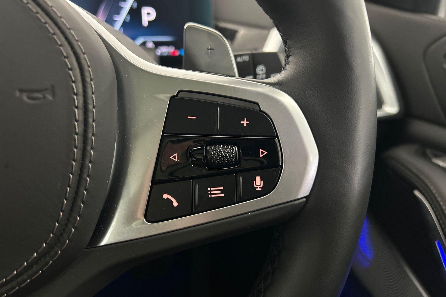 BMW X7 view 19