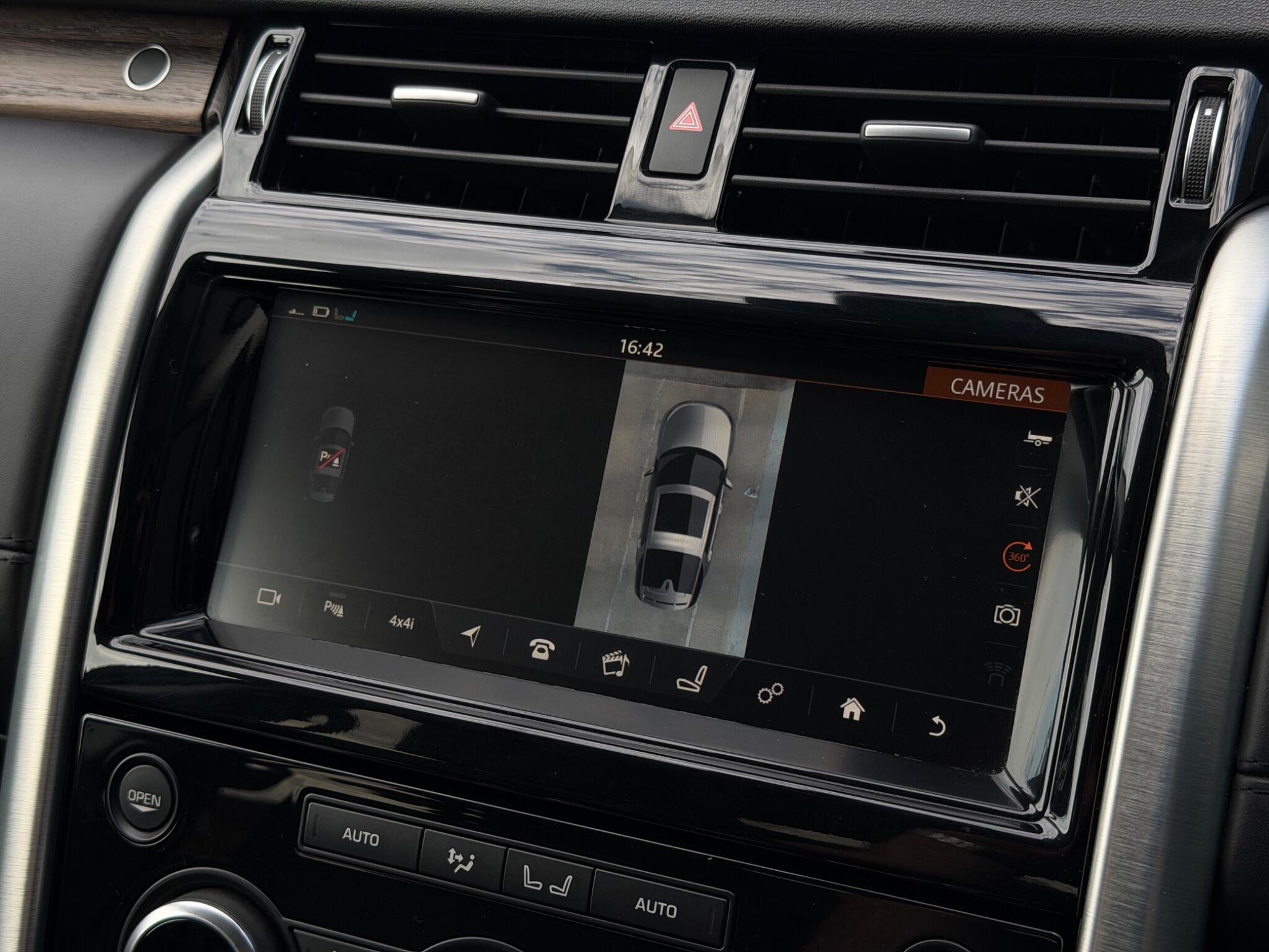 Land Rover Discovery view 33