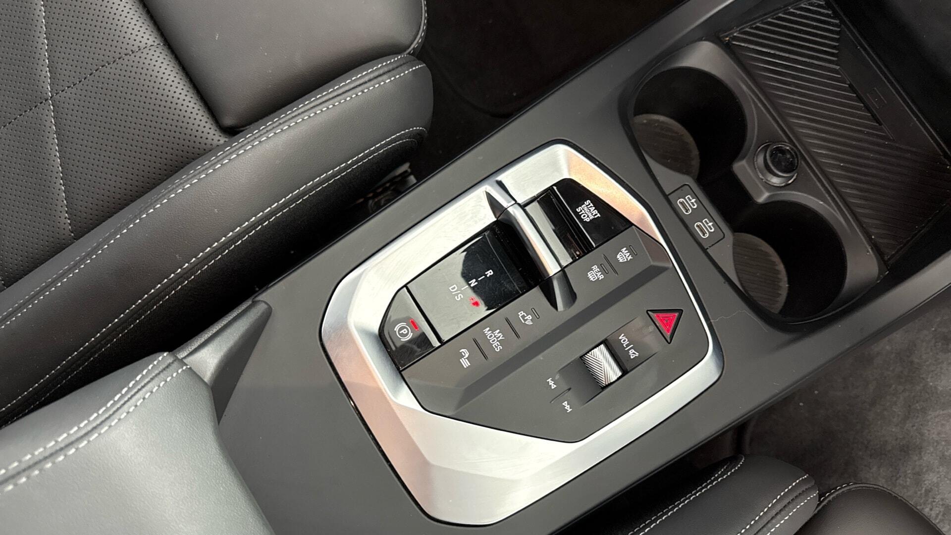 BMW 1 Series view 10