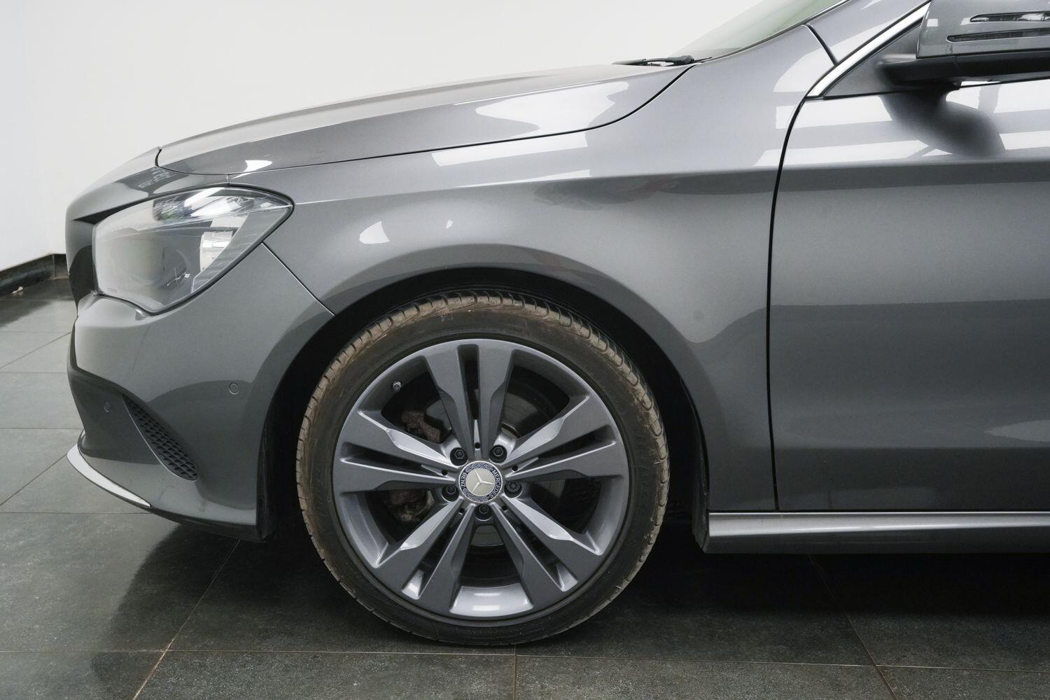 Mercedes-Benz Cla view 5