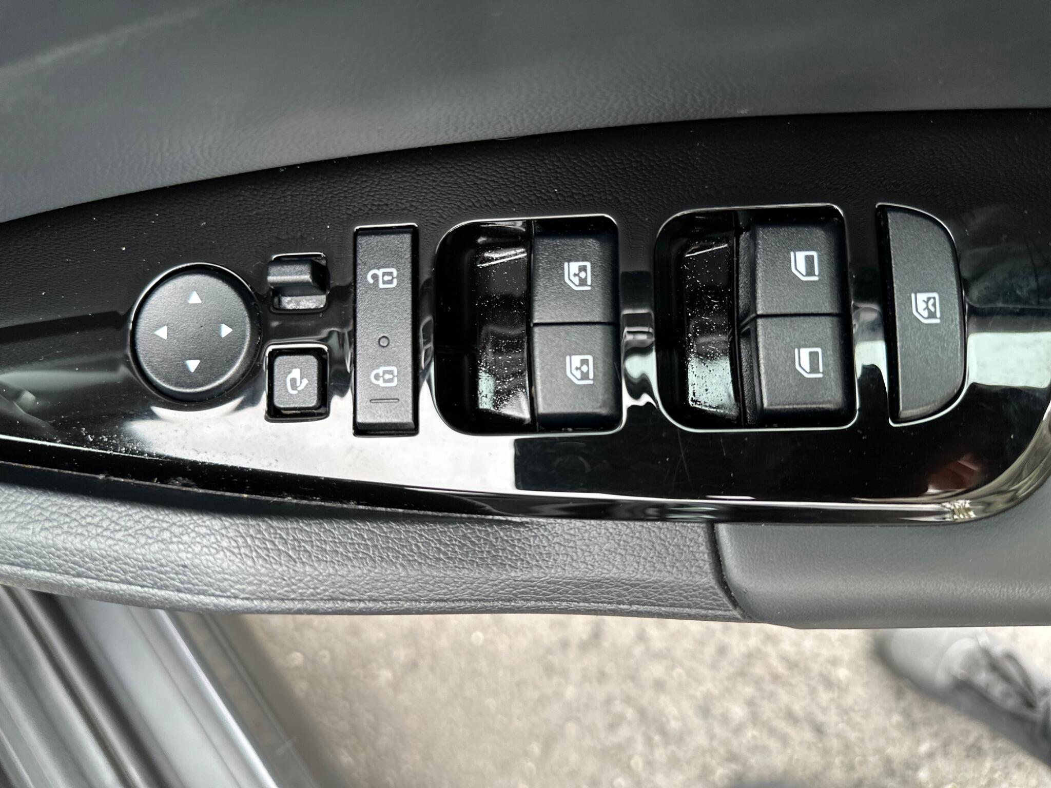Kia Sportage view 11