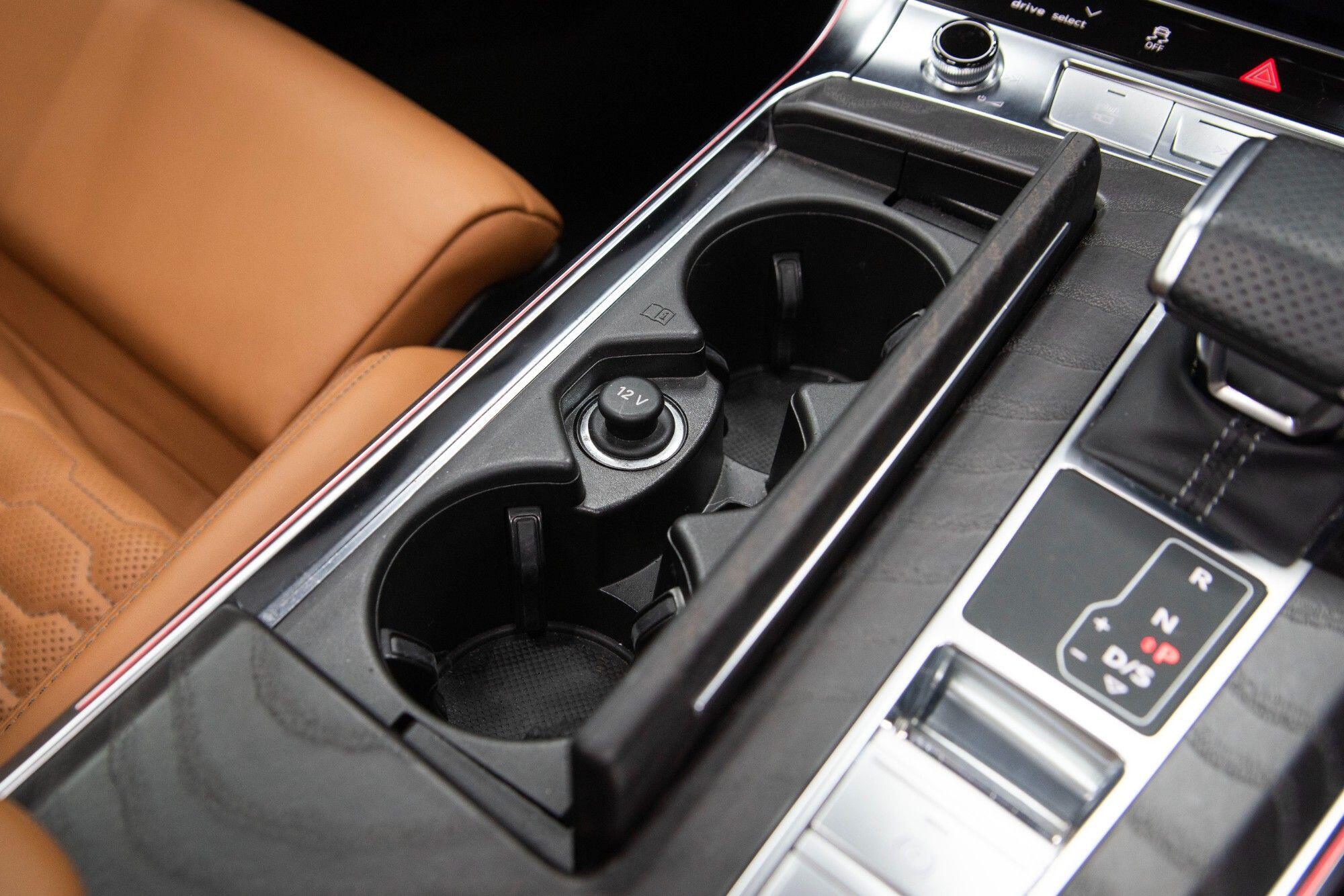 Audi RS6 view 42