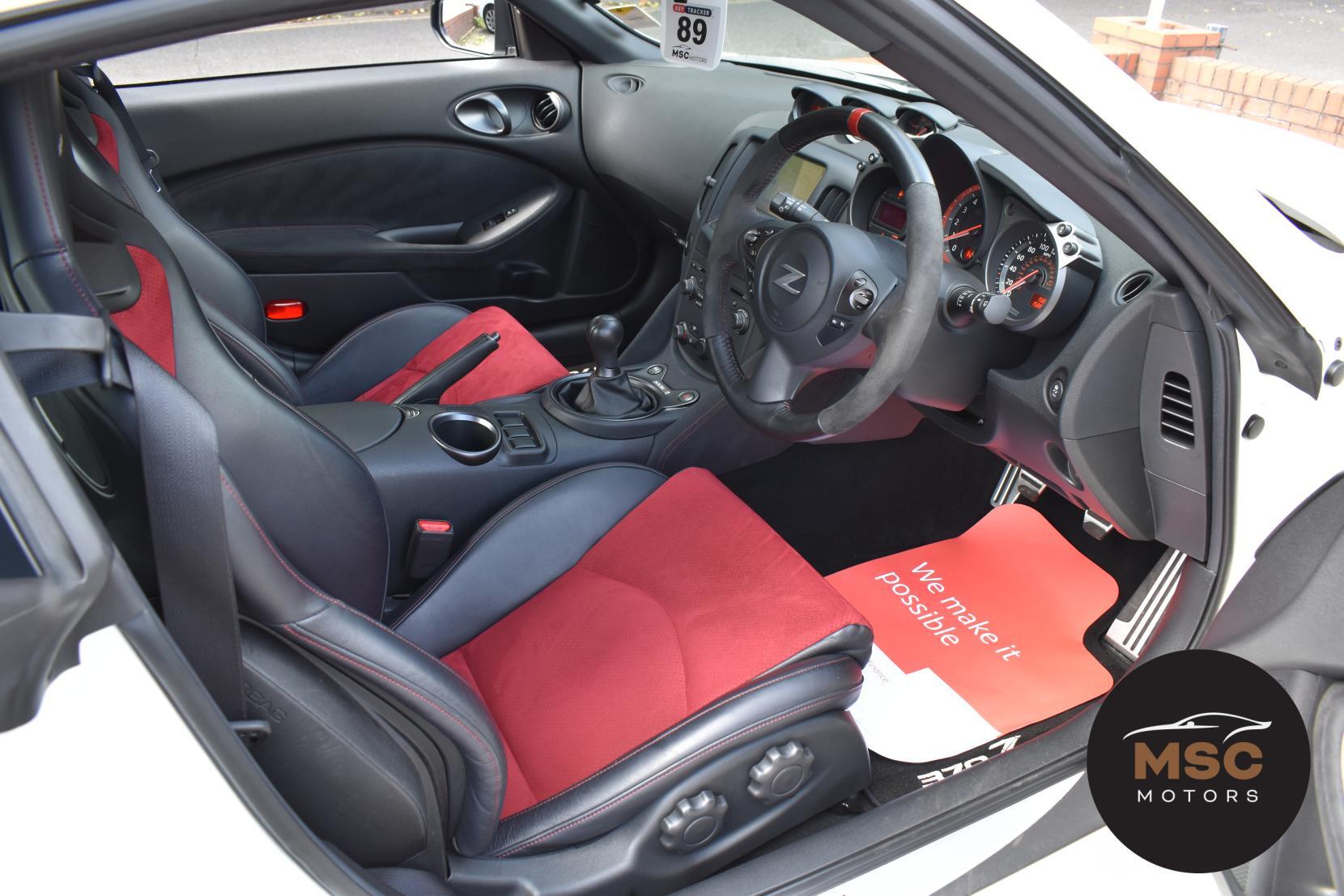 Nissan 370 Z view 39
