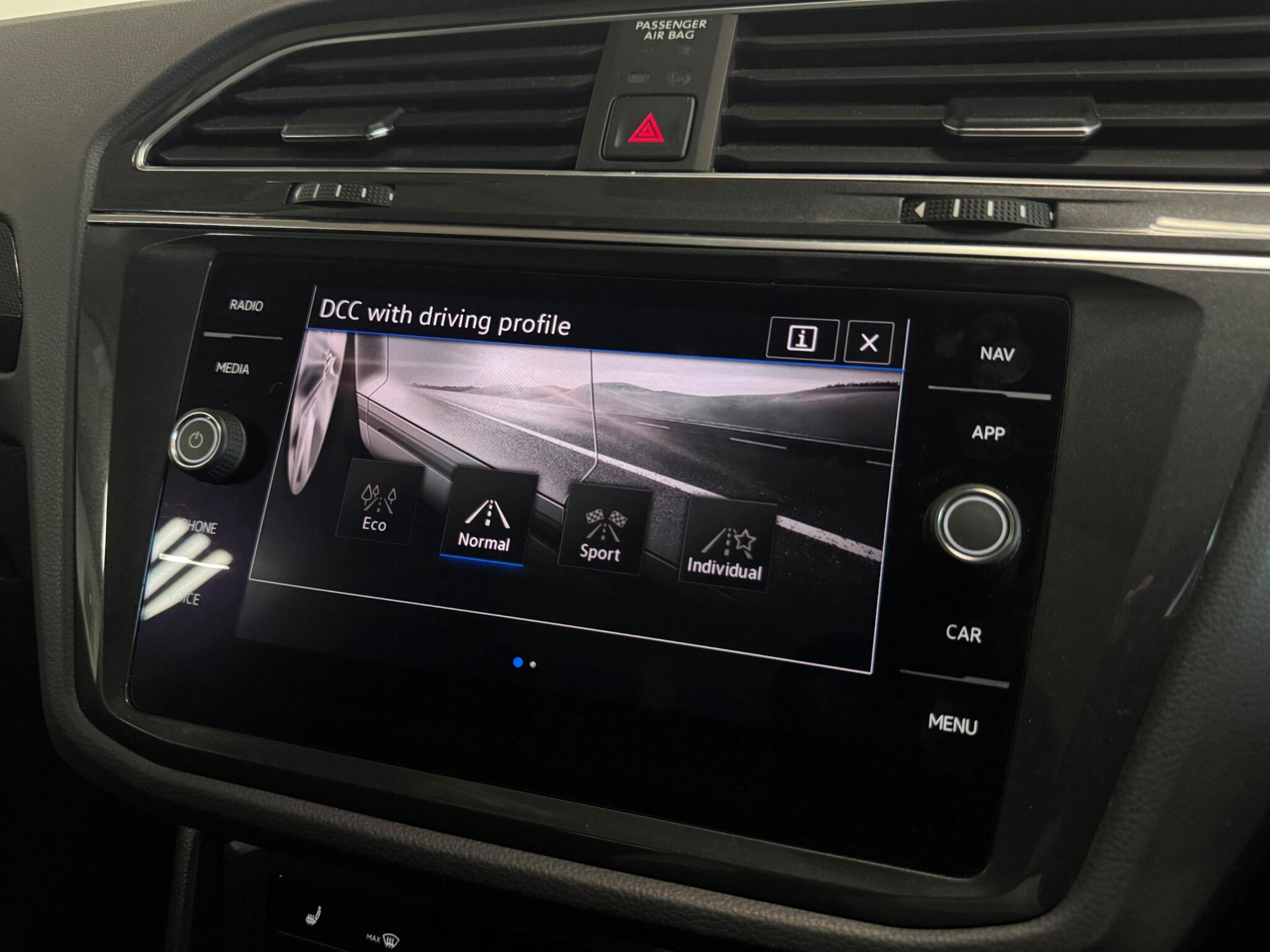 Volkswagen Tiguan view 53
