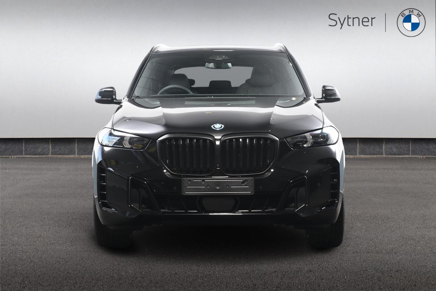 BMW X5 view 16