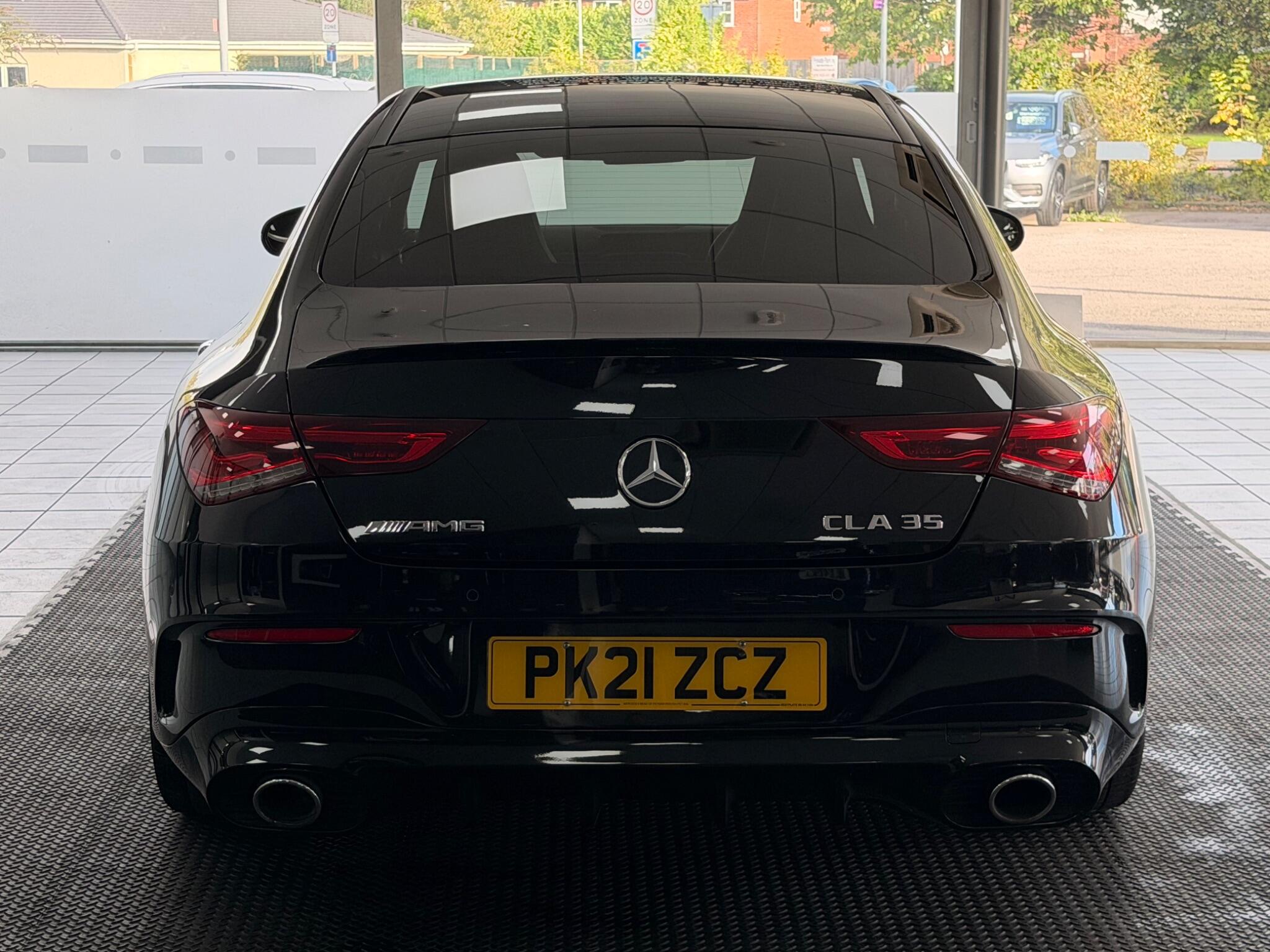 Mercedes-Benz Cla view 8