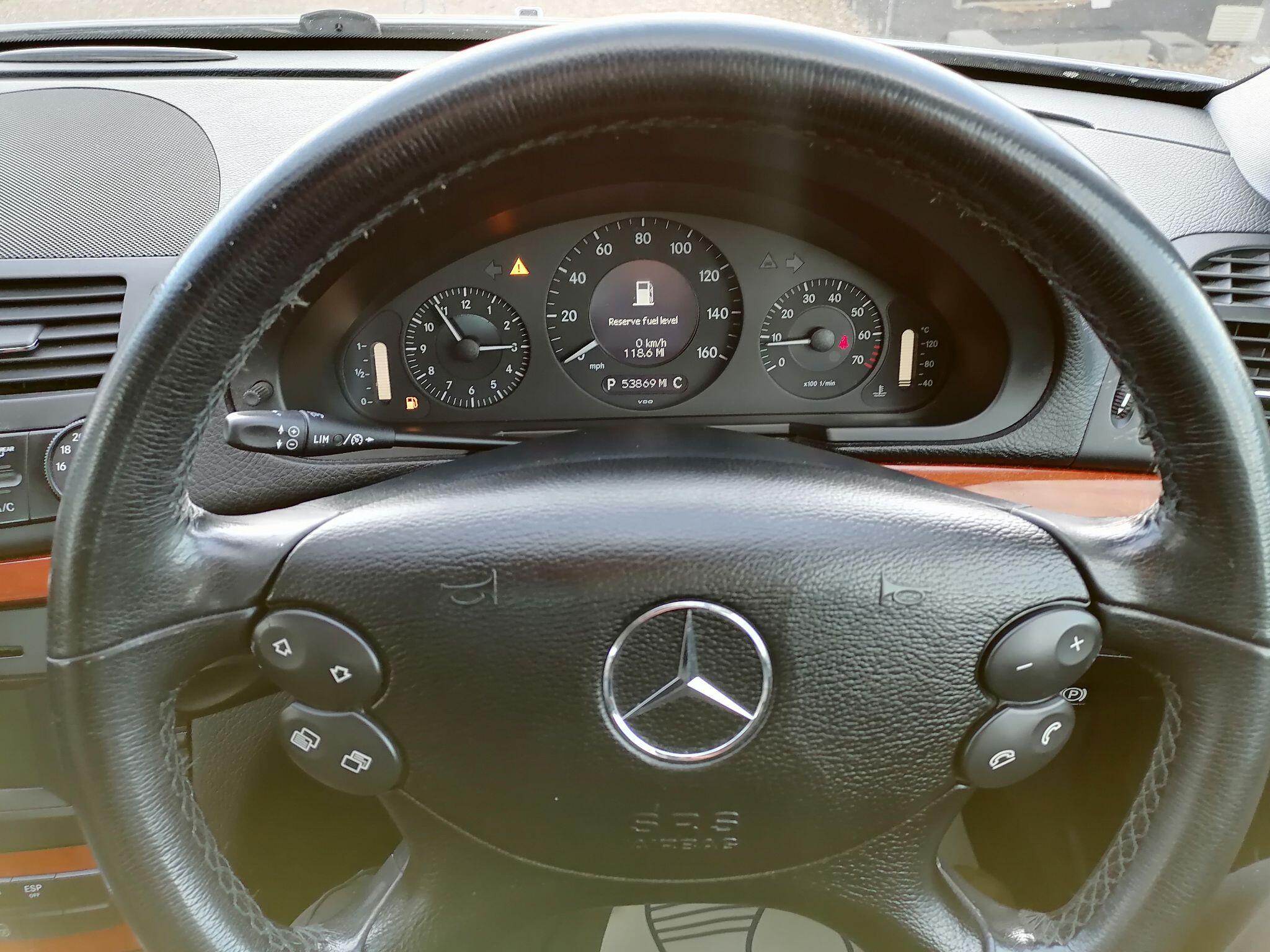 Mercedes-Benz E-Class view 47