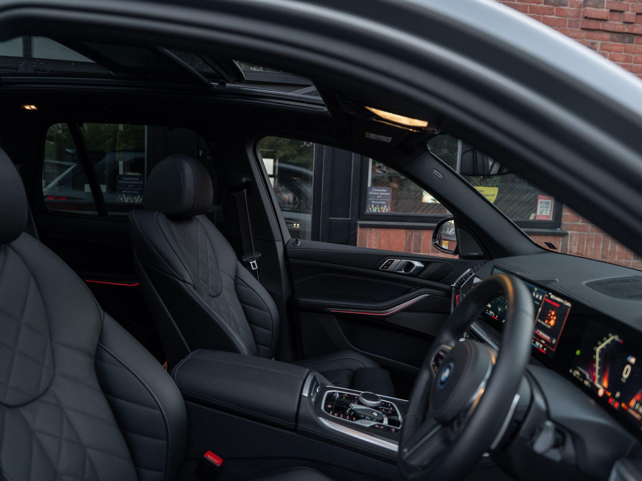 BMW X5 view 43