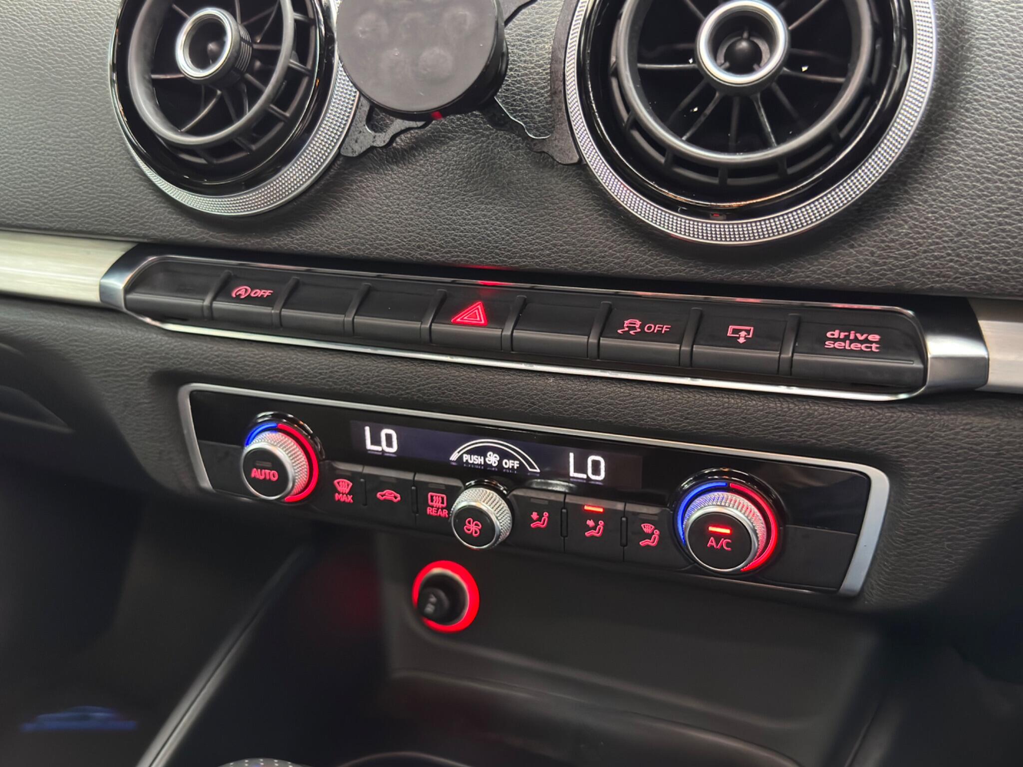 Audi A3 view 28