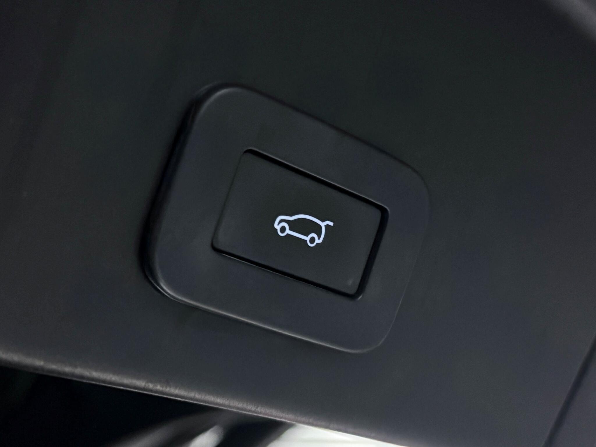 Land Rover Range Rover Evoque view 13