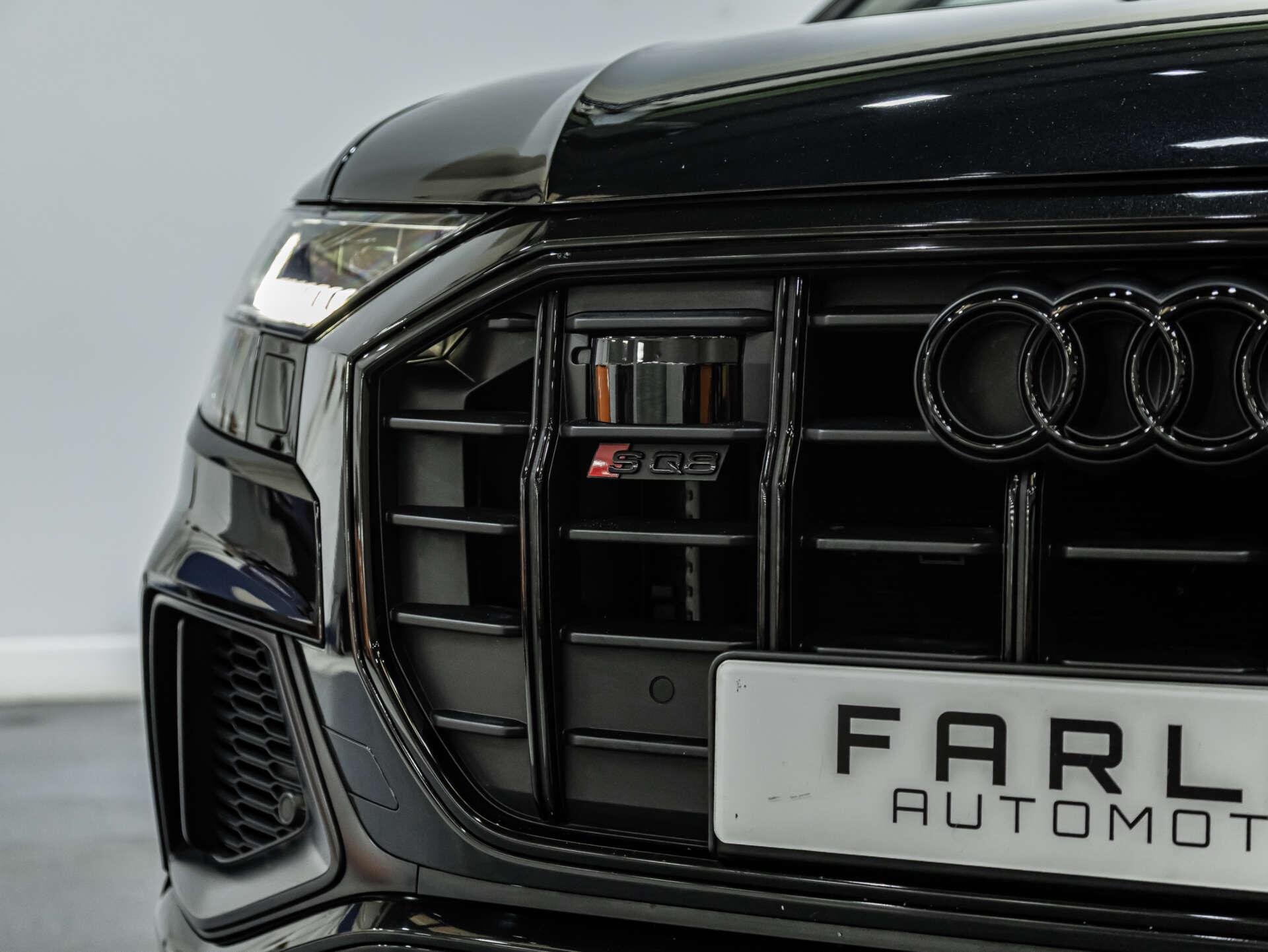 Audi SQ8 view 87