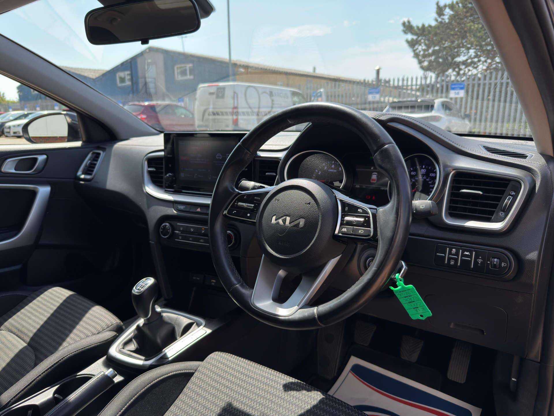 Kia Ceed view 13