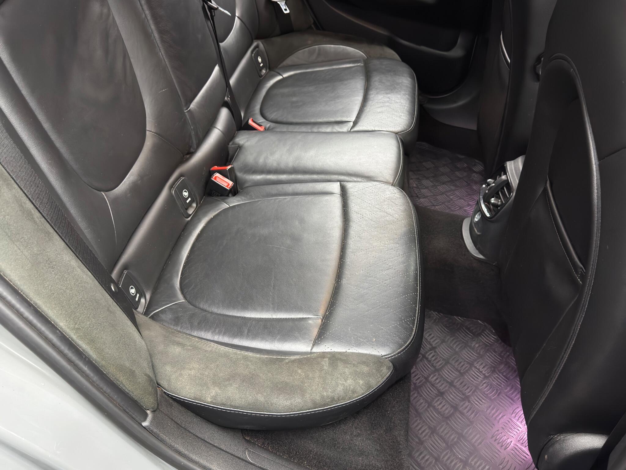 Mini Clubman view 16