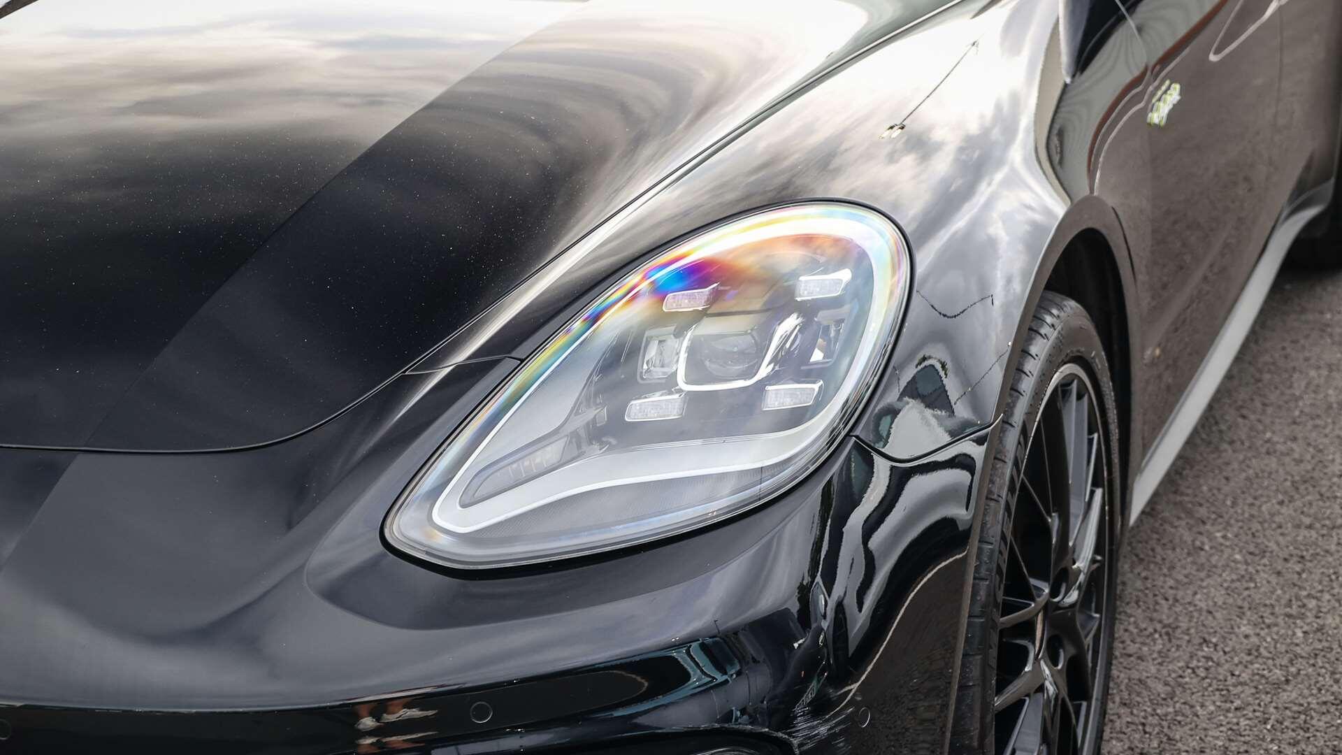 Porsche Panamera view 29
