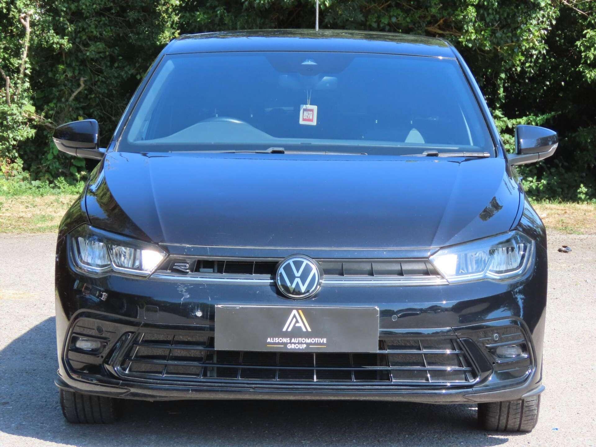 Volkswagen Polo view 2