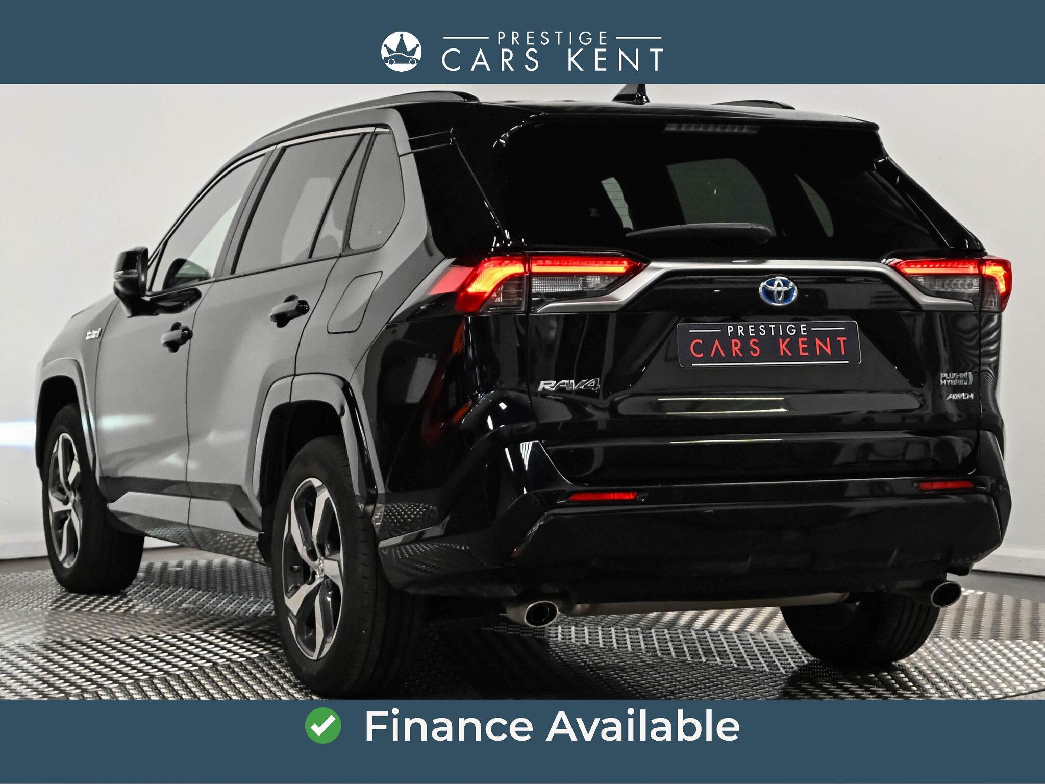 Toyota RAV4 view 3
