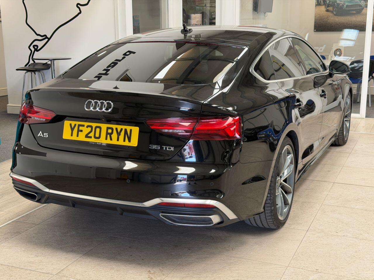 Audi A5 view 24