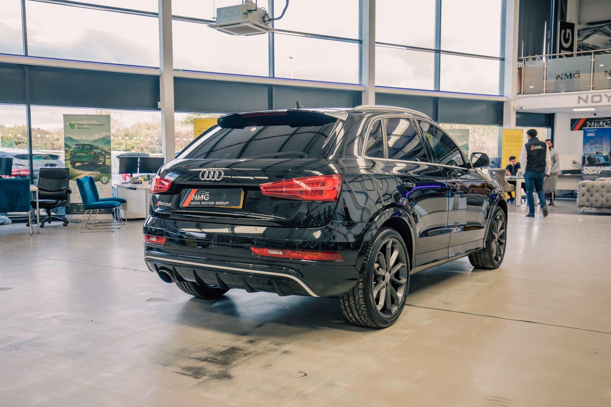Audi RS Q3 view 26