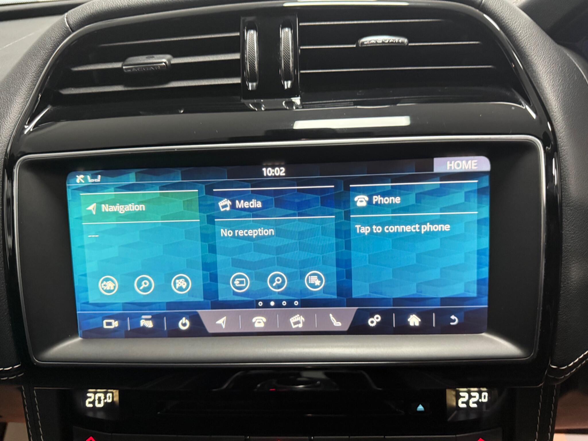 Jaguar F-Pace view 39