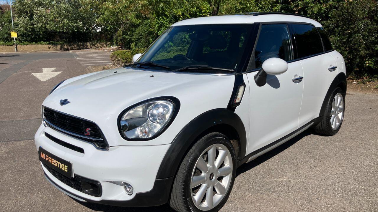 Mini Countryman view 3