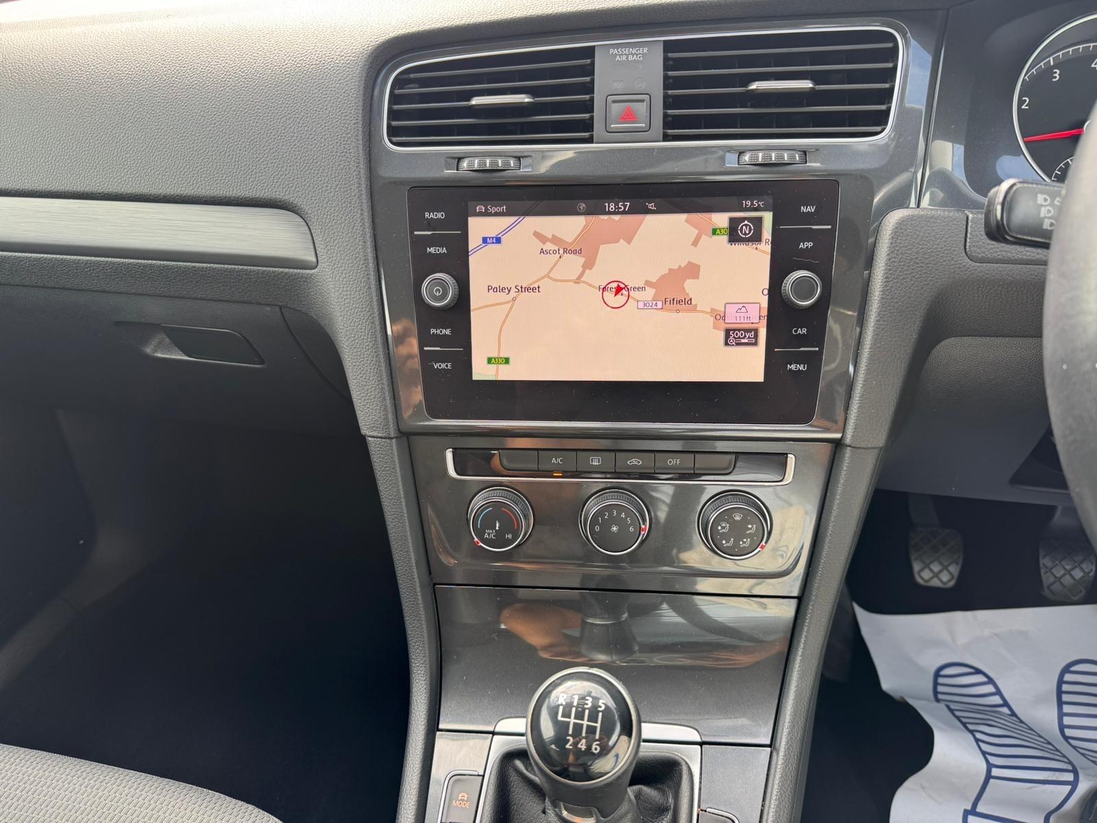 2018 Volkswagen Golf 1.5 TSI EVO SE Nav Euro 6 (s/s) 5dr • 98,000 miles image 27