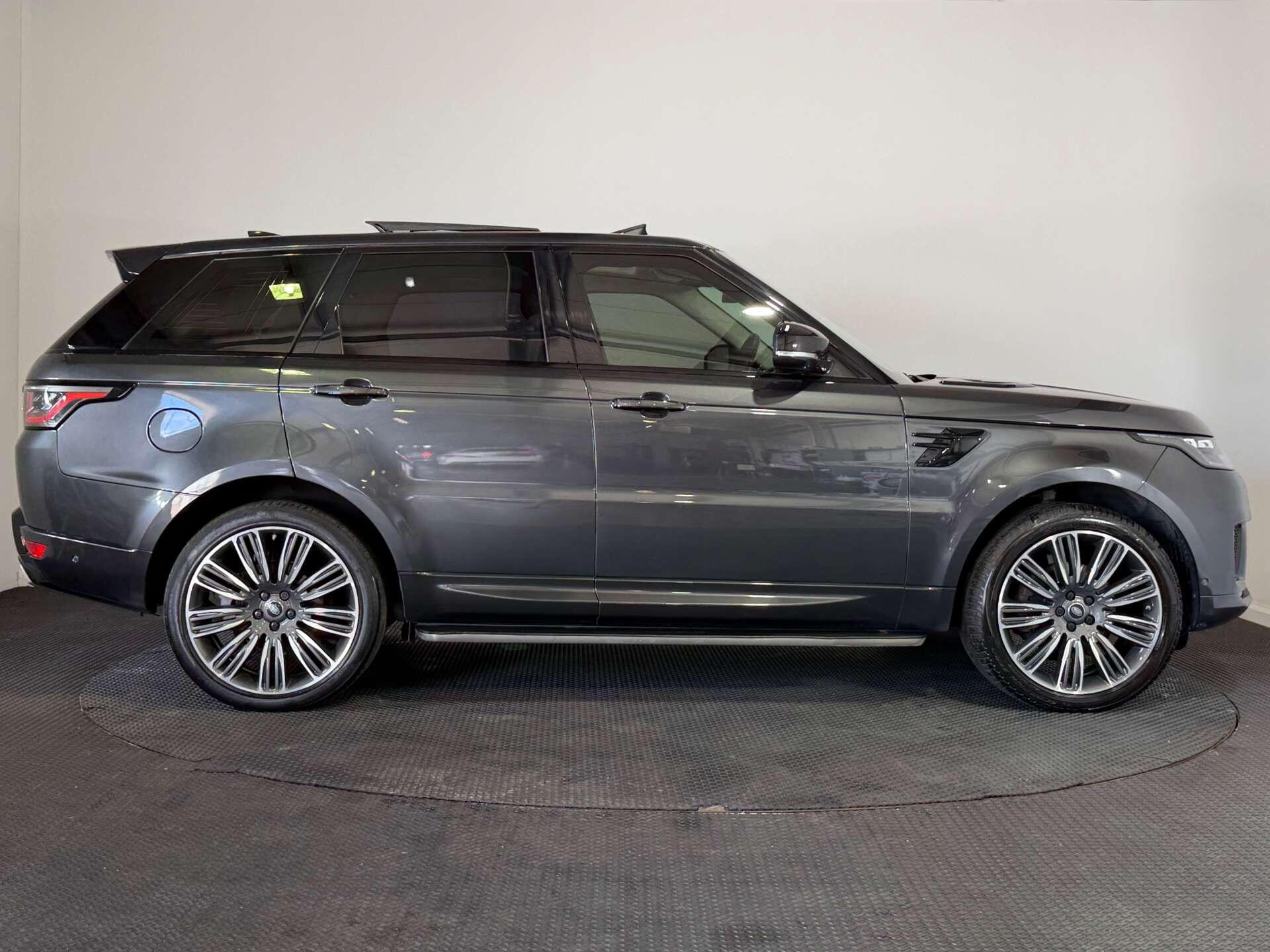 Land Rover Range Rover Sport view 8