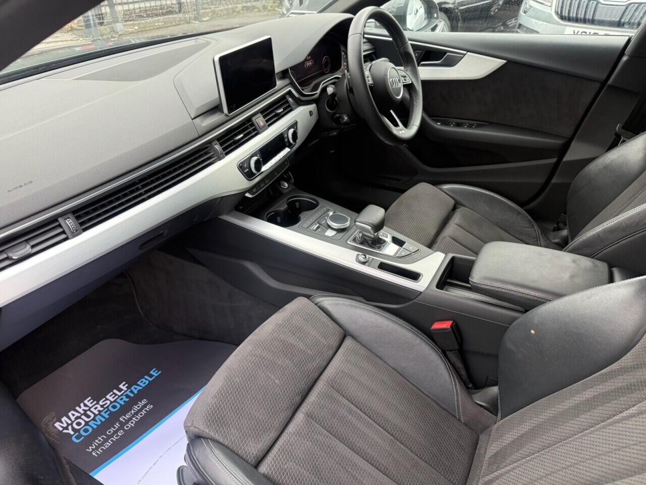 Audi A5 view 16