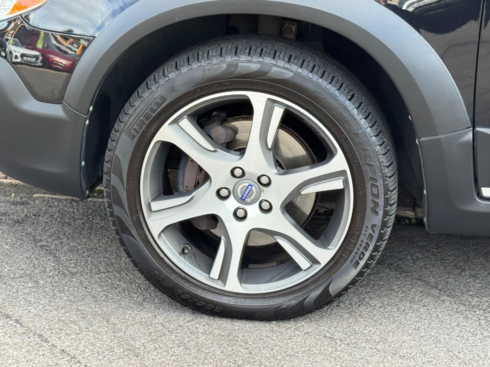 Volvo XC70 view 33