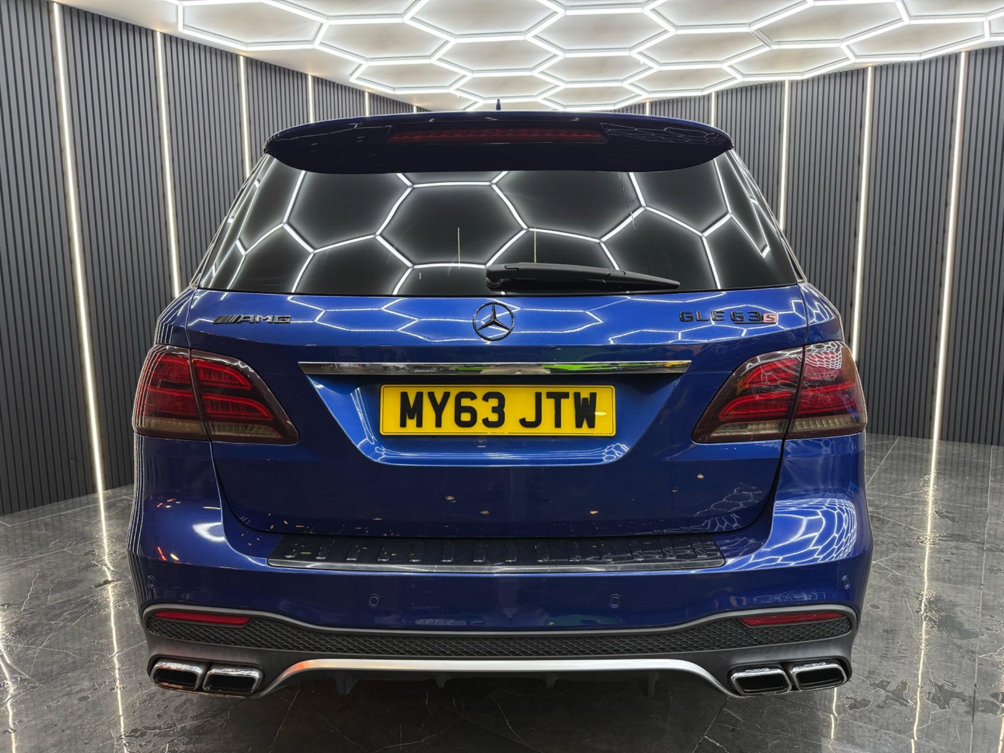 Mercedes-Benz Gle view 12