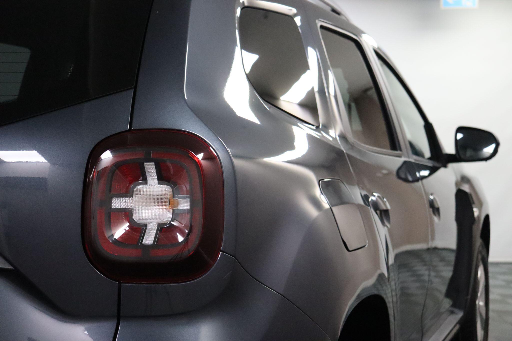 Dacia Duster view 23