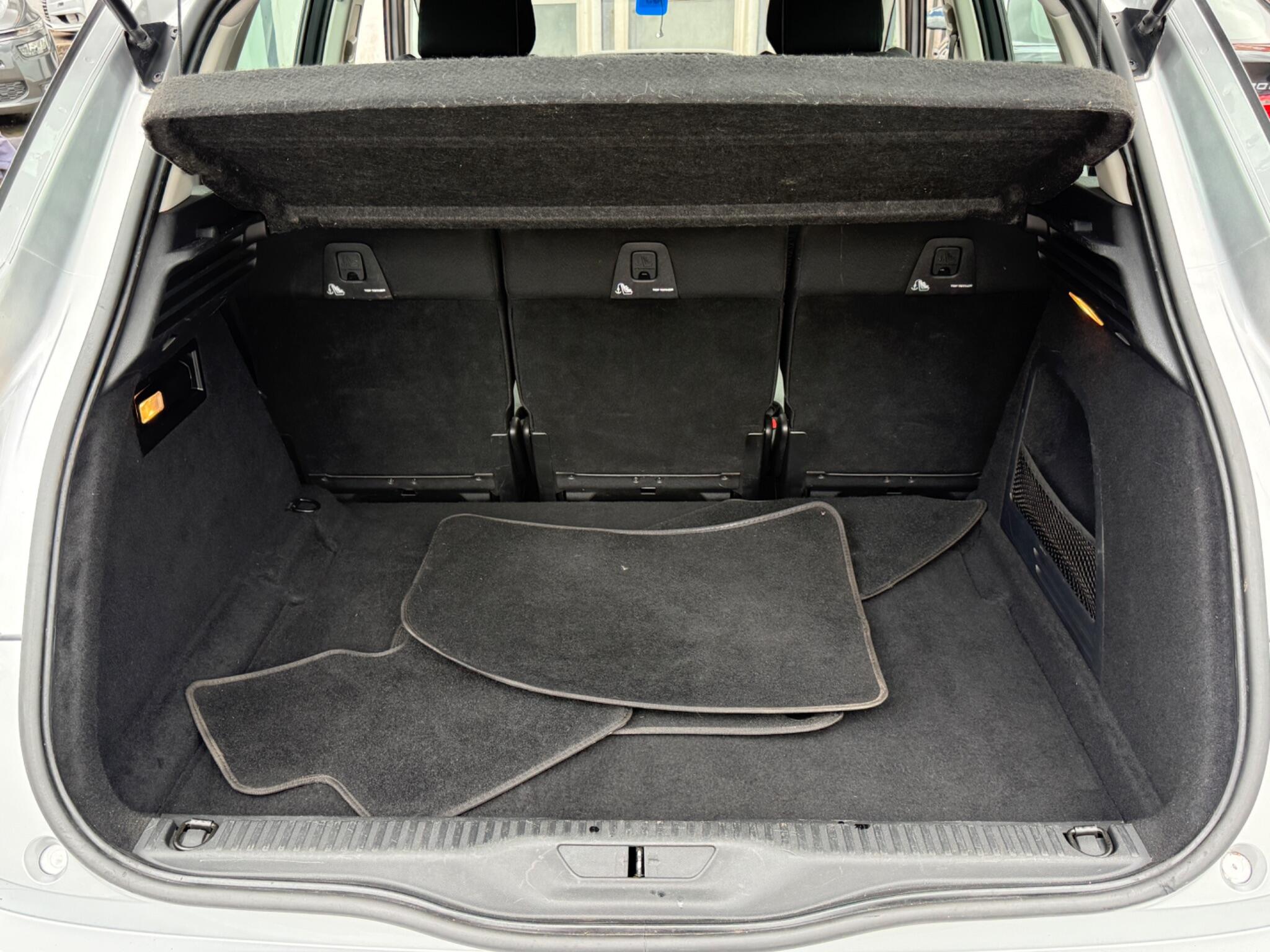 Citroen C4 Picasso - Image 39