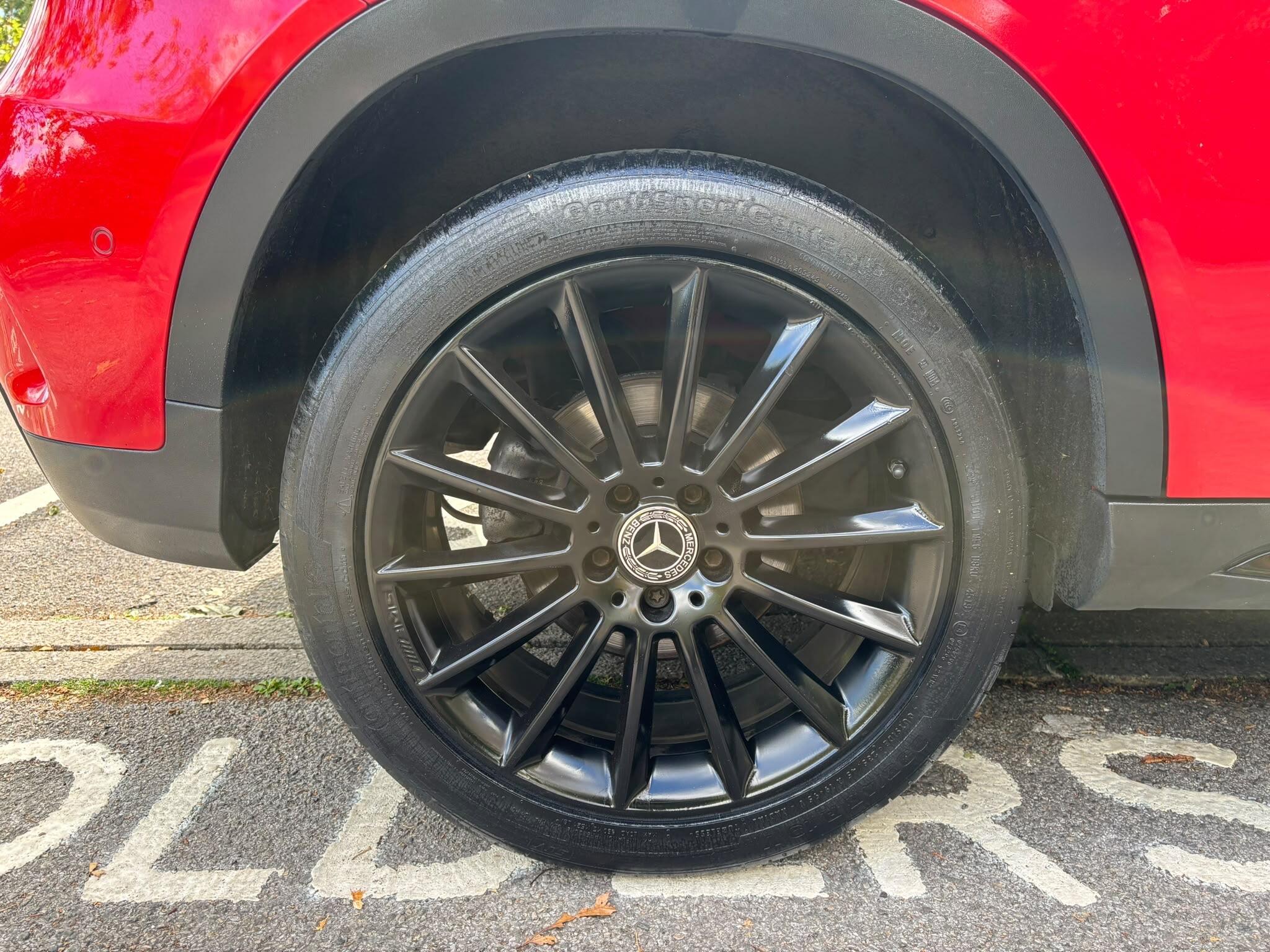 Mercedes-Benz Gla view 27