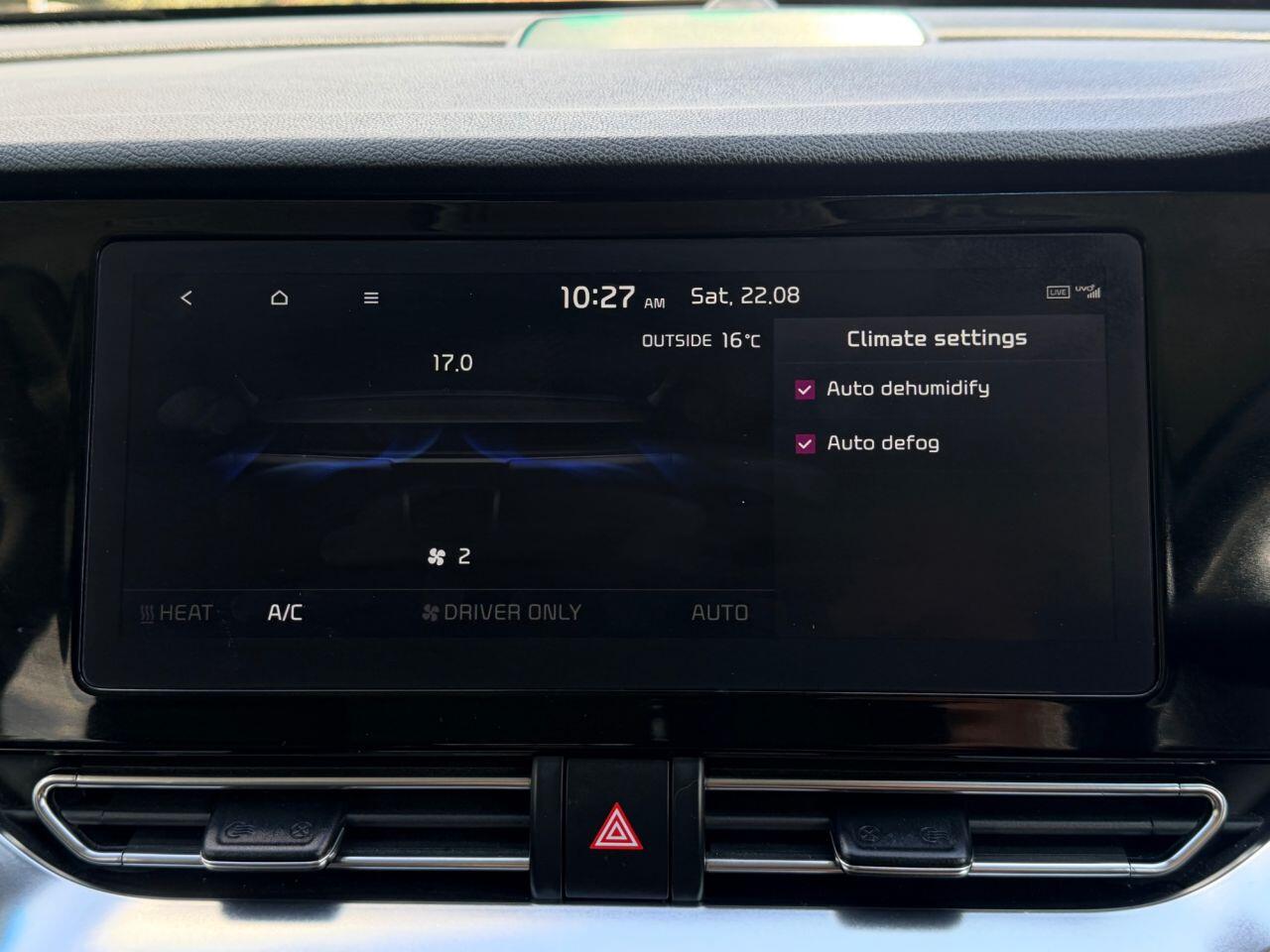Kia Niro view 45