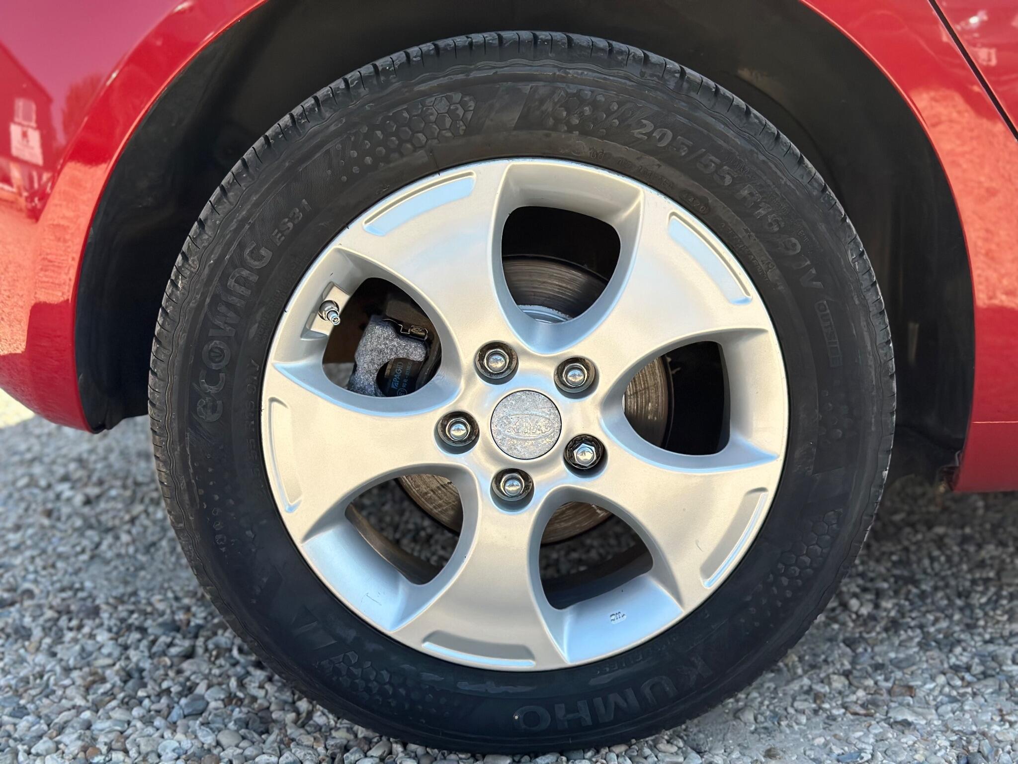 Kia Venga view 57