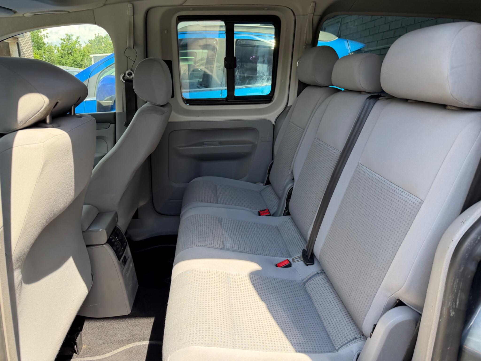 Volkswagen Caddy Maxi Life view 31