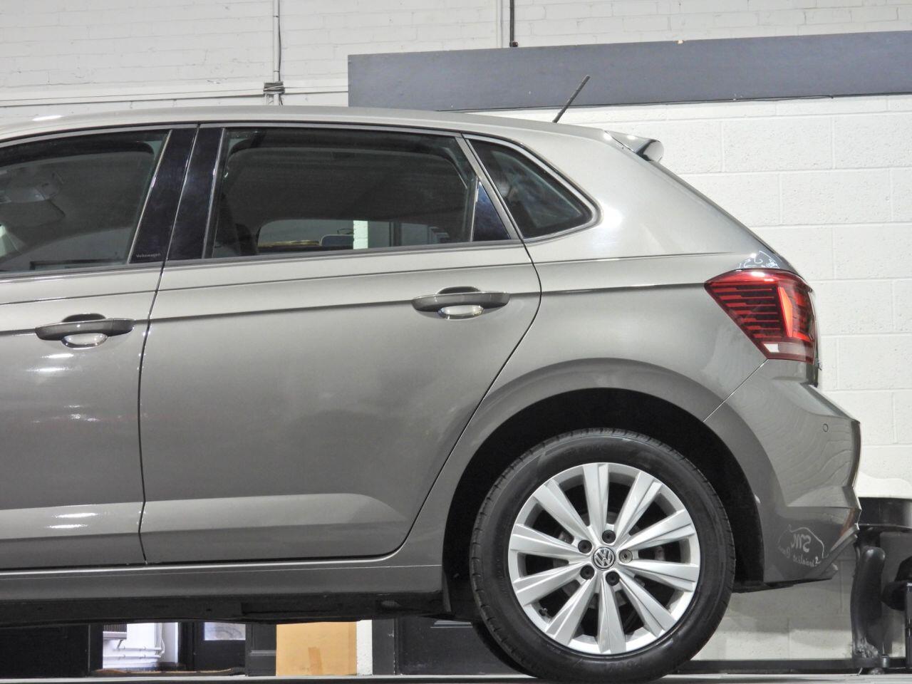 Volkswagen Polo view 17