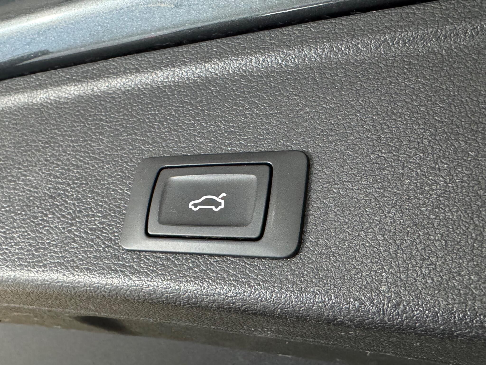 Audi A4 view 67
