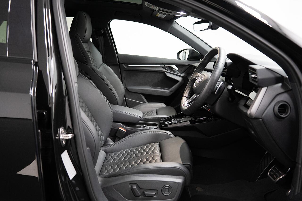 Audi RS3 view 3