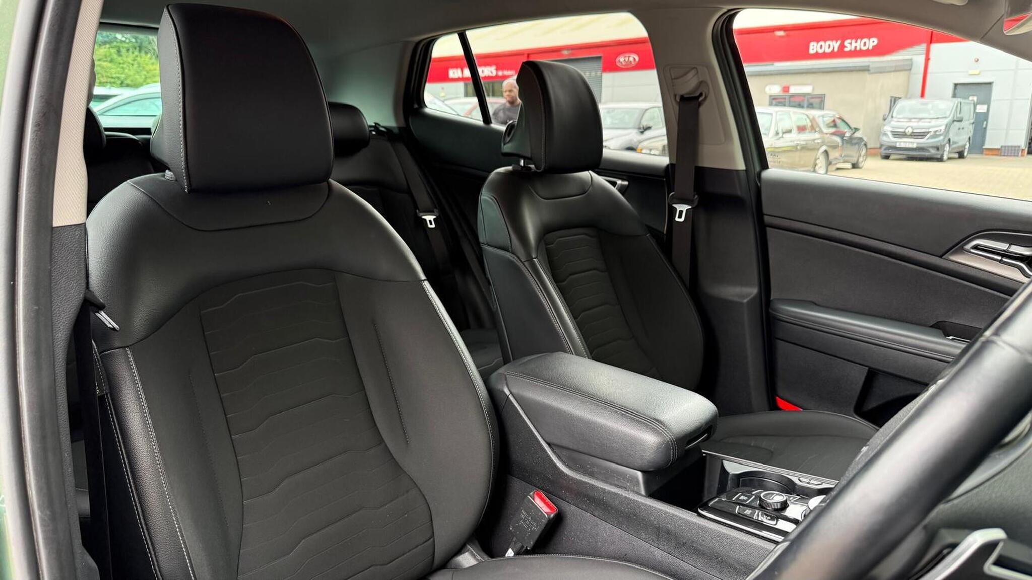 Kia Sportage view 23