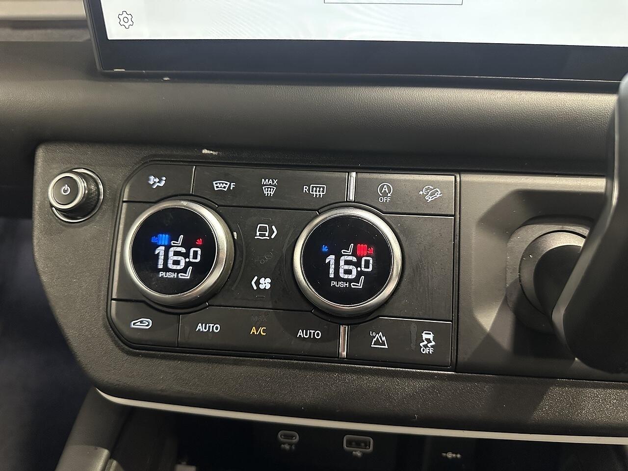 Land Rover Defender view 24