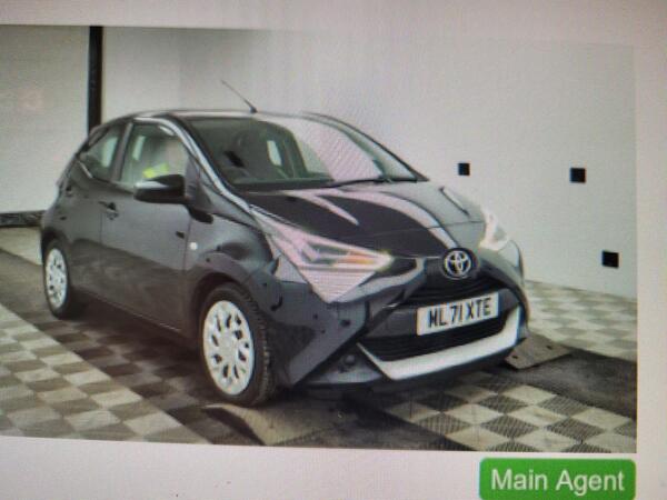 Black 2021 Toyota AYGO Hatchback Front-wheel drive Manual