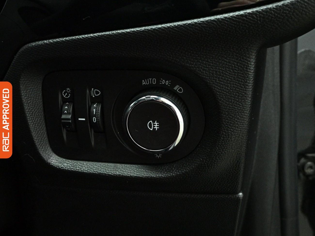 Vauxhall Corsa view 15