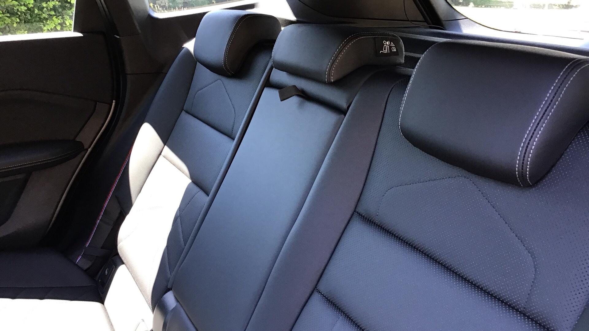 BMW iX1 view 12