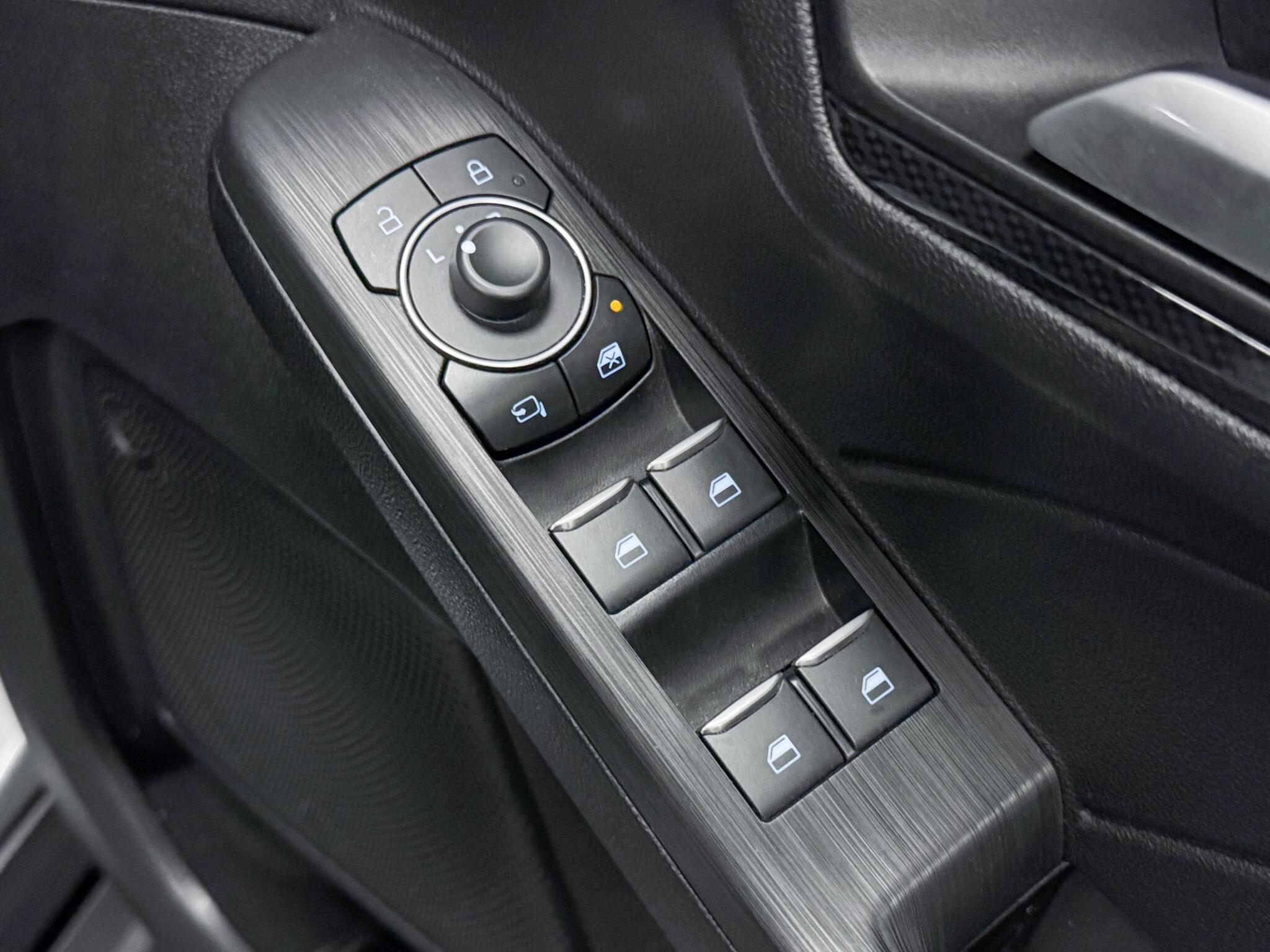 Ford Kuga view 18