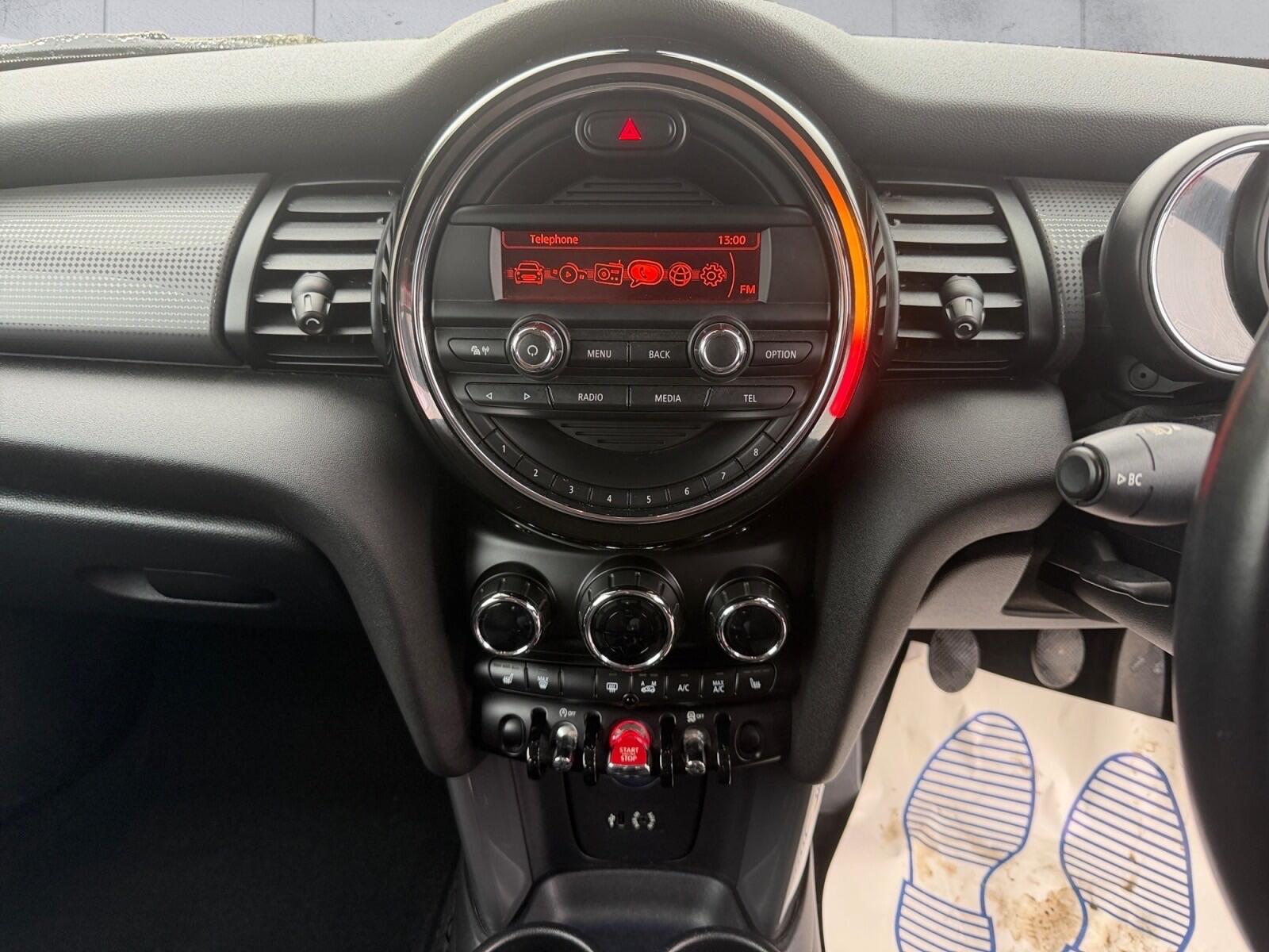 Mini Cooper view 9