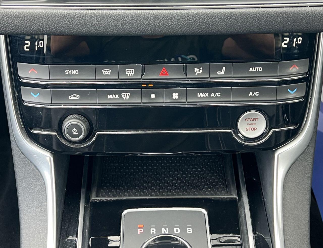 Jaguar XF view 37