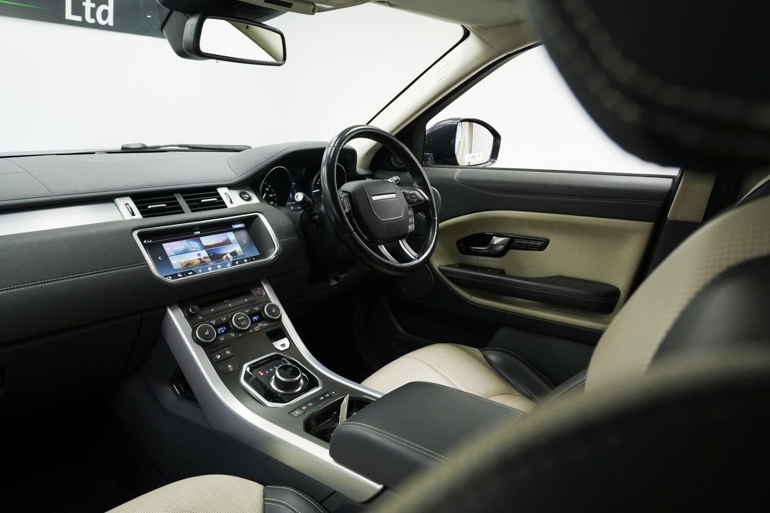 Land Rover Range Rover Evoque view 9