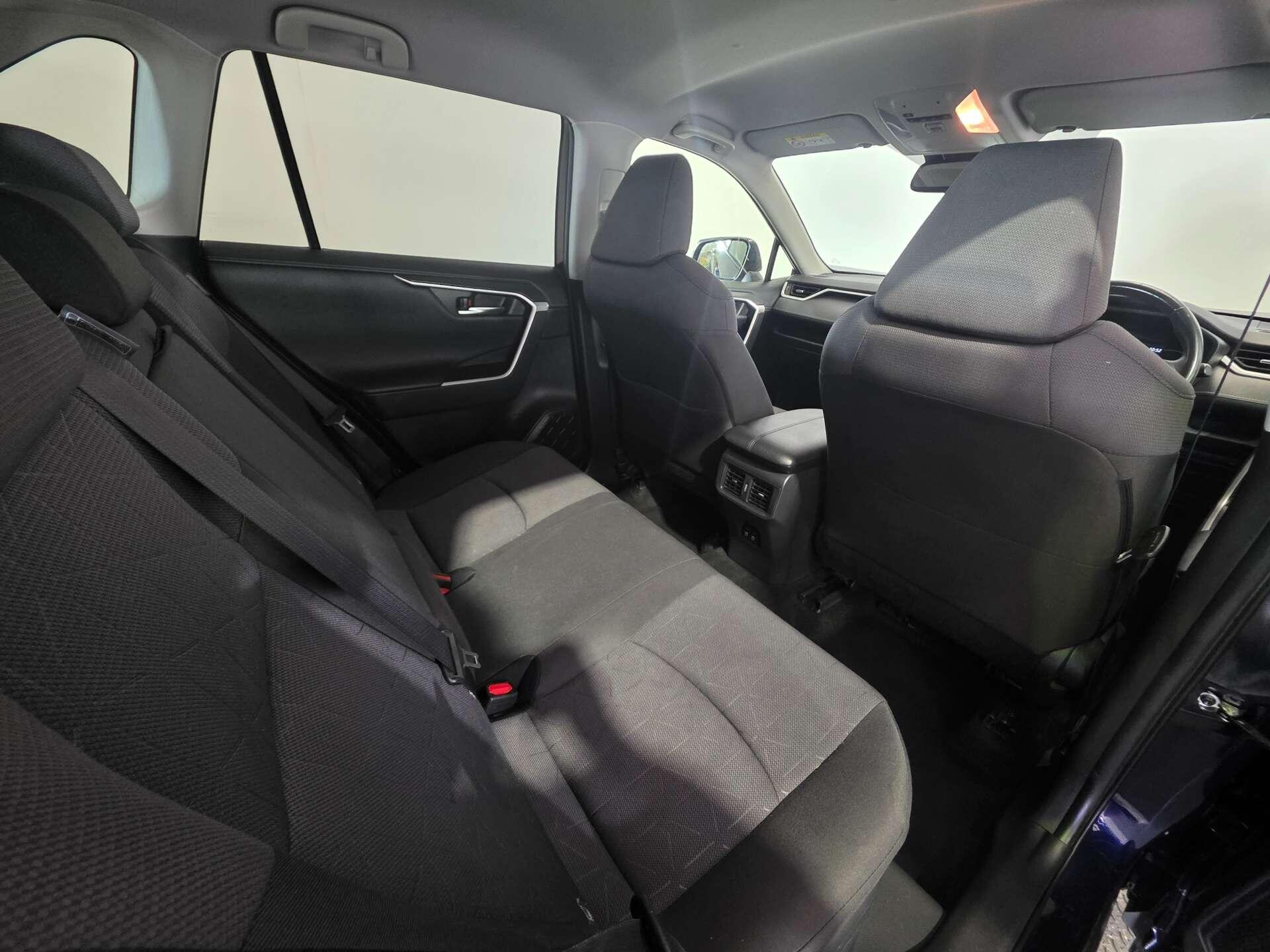 Toyota Rav4 view 33