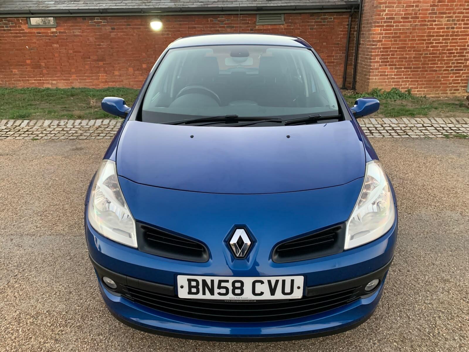 Renault Clio - Image 4