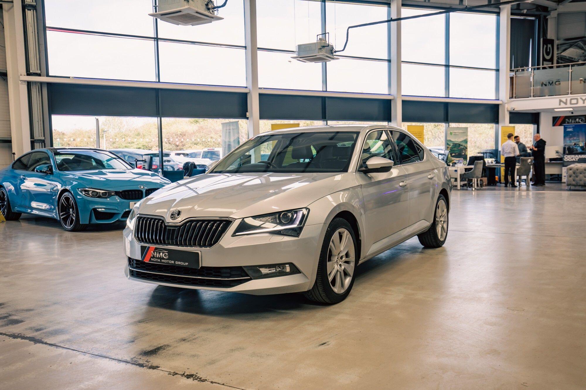 Skoda Superb view 25